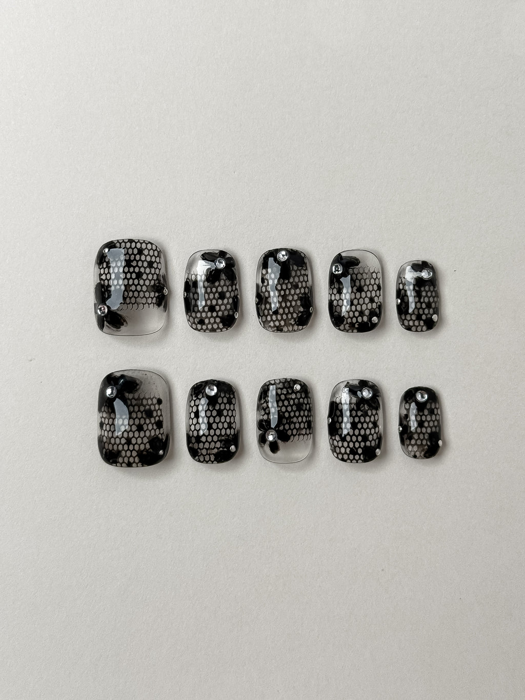 Midnight Lace - 10 pcs Press On Nails