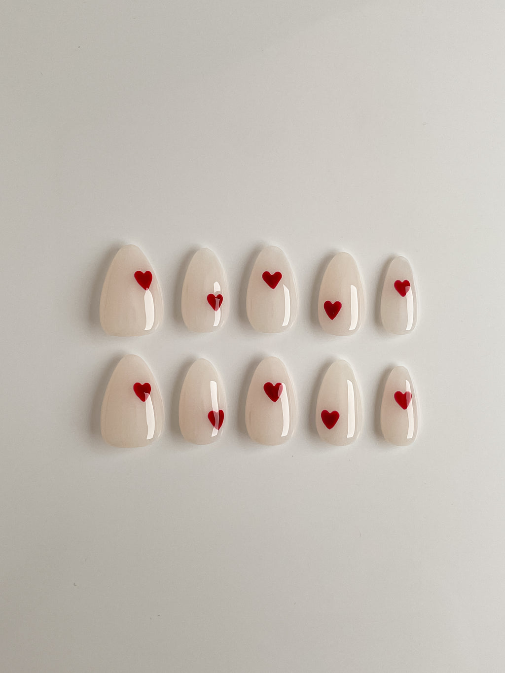 Love Pop Press-On Nägel – Rote Herz Akzent Nails