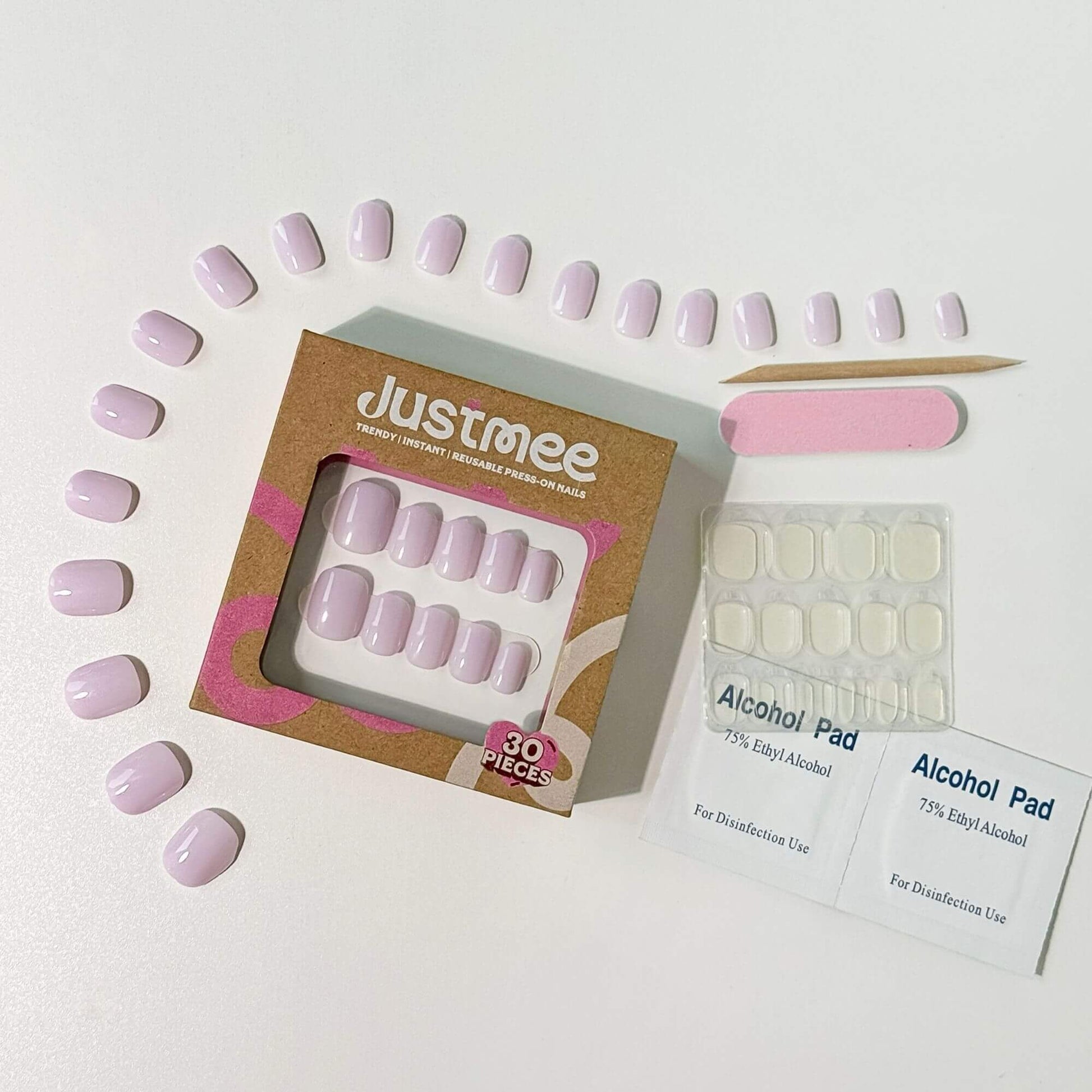 Komplettes 30-teiliges pastell-lilanes Nagel-Set mit Zubehör von Justmee