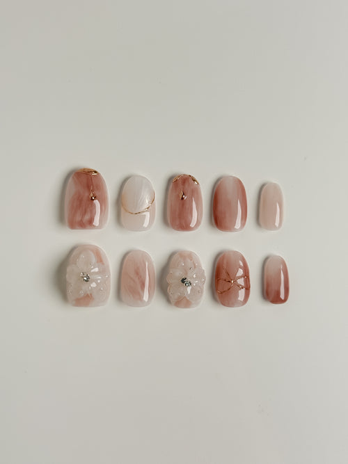 Blossom Mist Press-On Nägel – 3D Nude Blumen Look